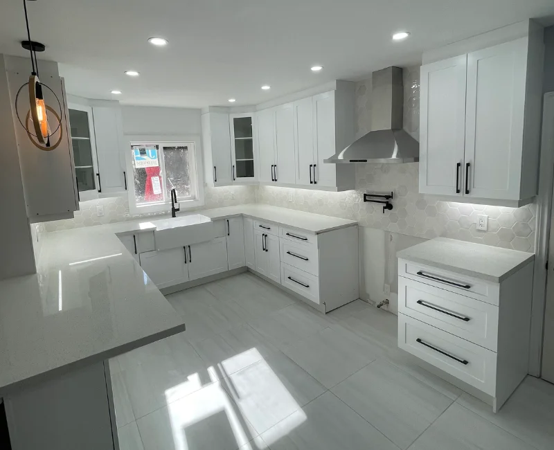 Custom kitchen remodeling services featuring expert craftsmanship, premium cabinetry, countertops, and thoughtful kitchen design.